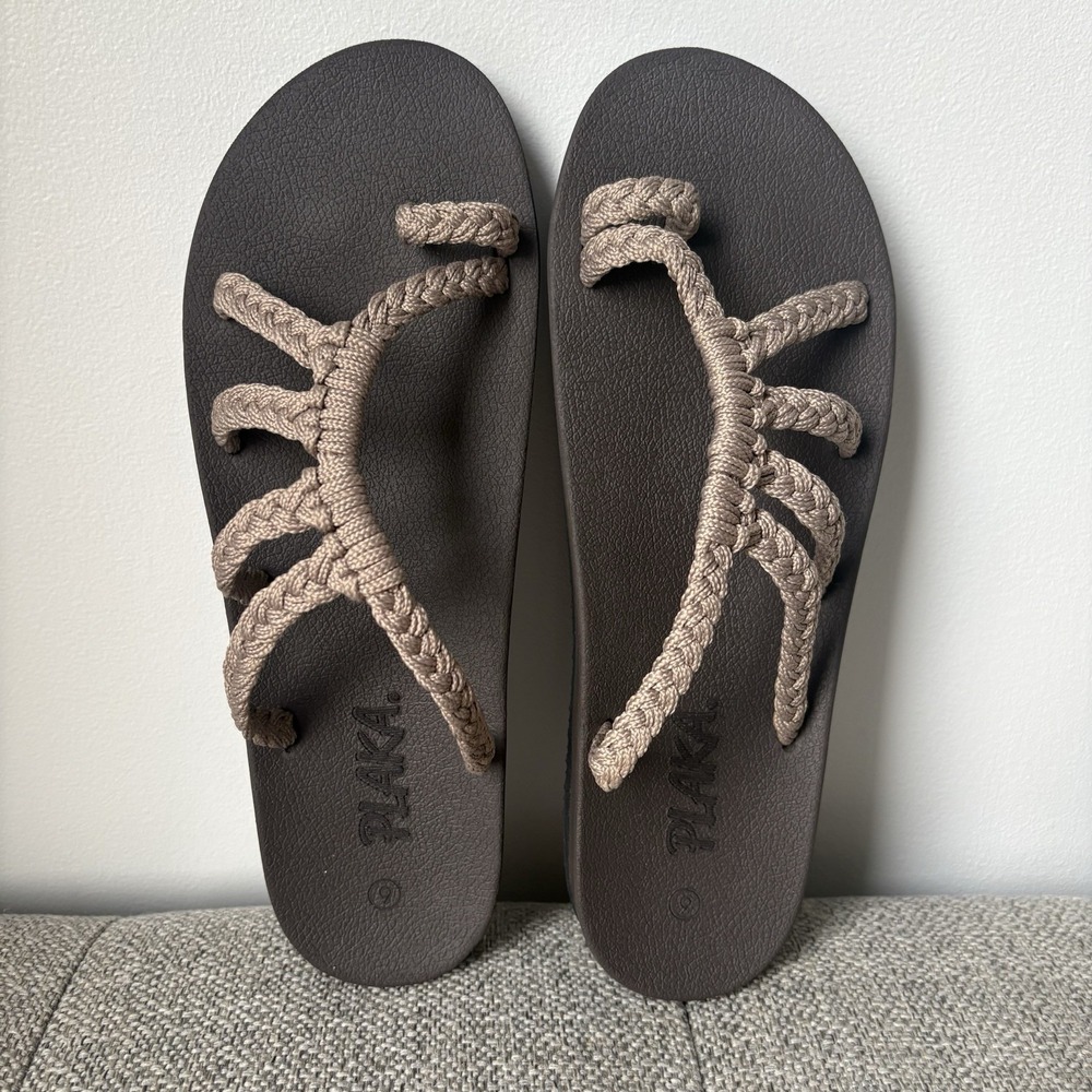 Plaka Relief Sand Woven Flip Flops Women's Size 9 Brazilian Sandals Tan Boho